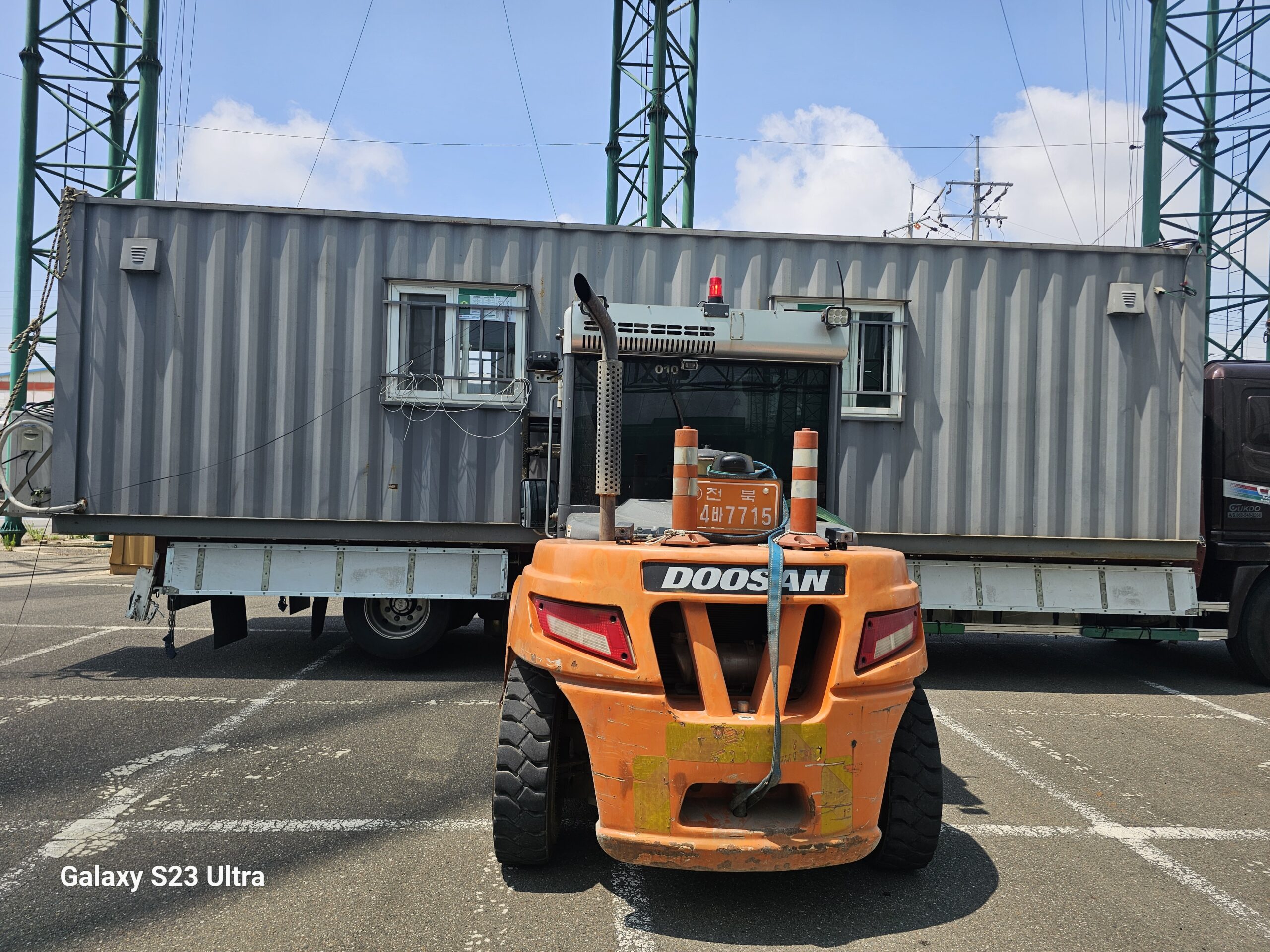 가나중기지게차